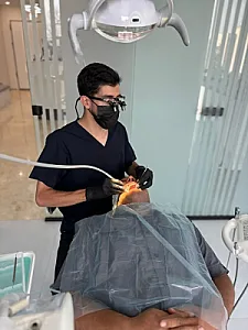 مرکز دندانپزشکی دیجیتال نویامِد