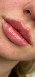 کلینیک پوست مو زیبایی و لیزر هیما