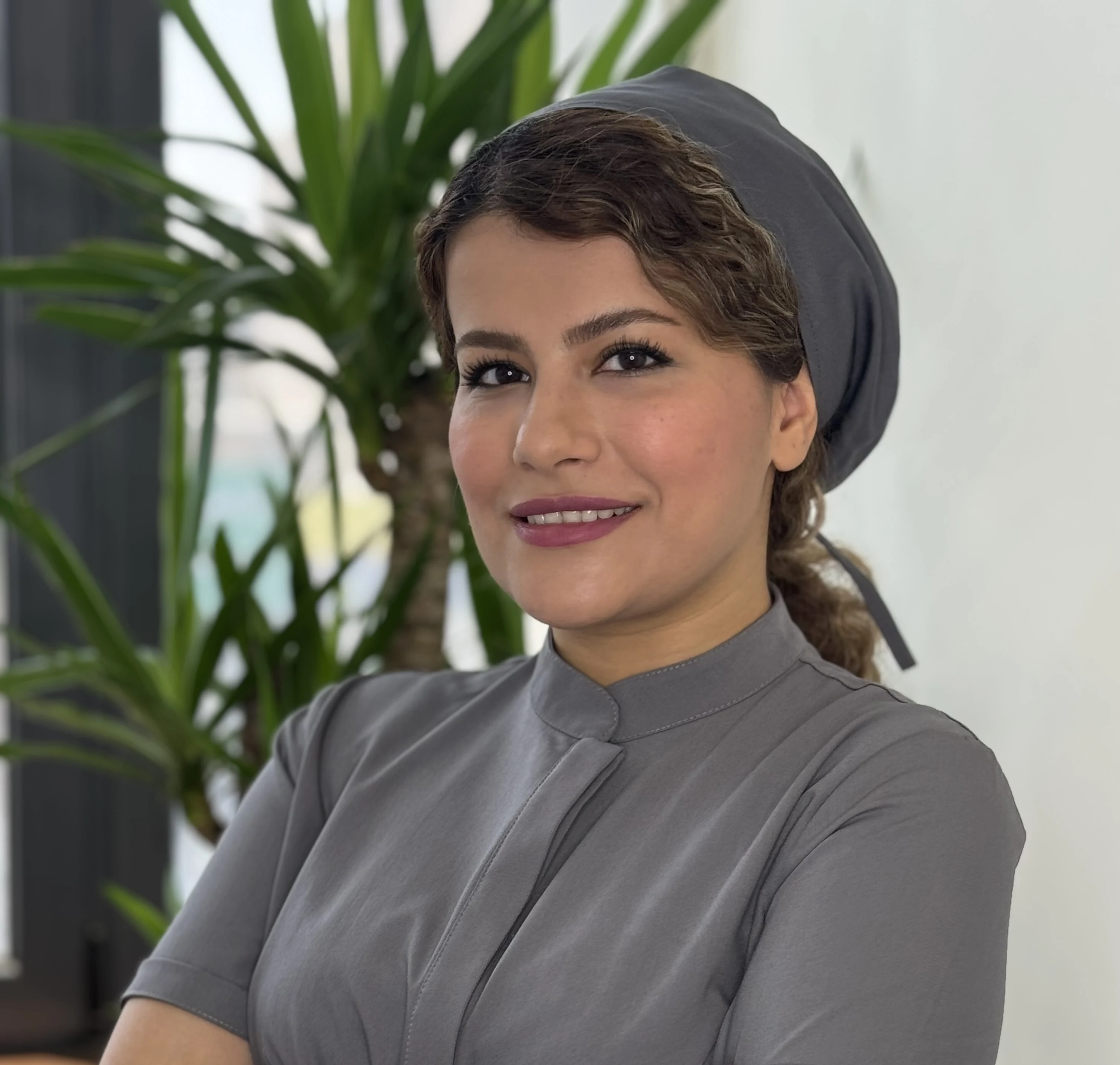 مطب دندانپزشکی دکتر ساناز نوری - دندانپزشک در تهران