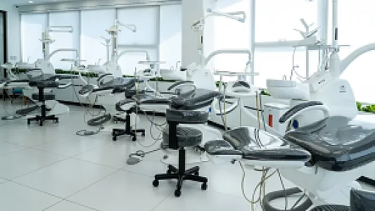مطب ارتودنسی دکتر درویش پور