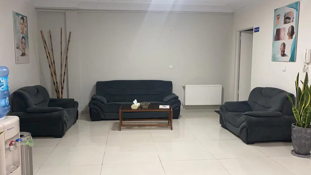 کلینیک تخصصی کاشت مو تابناک - تصویر 2
