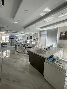 کلینیک دندانپزشکی مهر ایرانیان