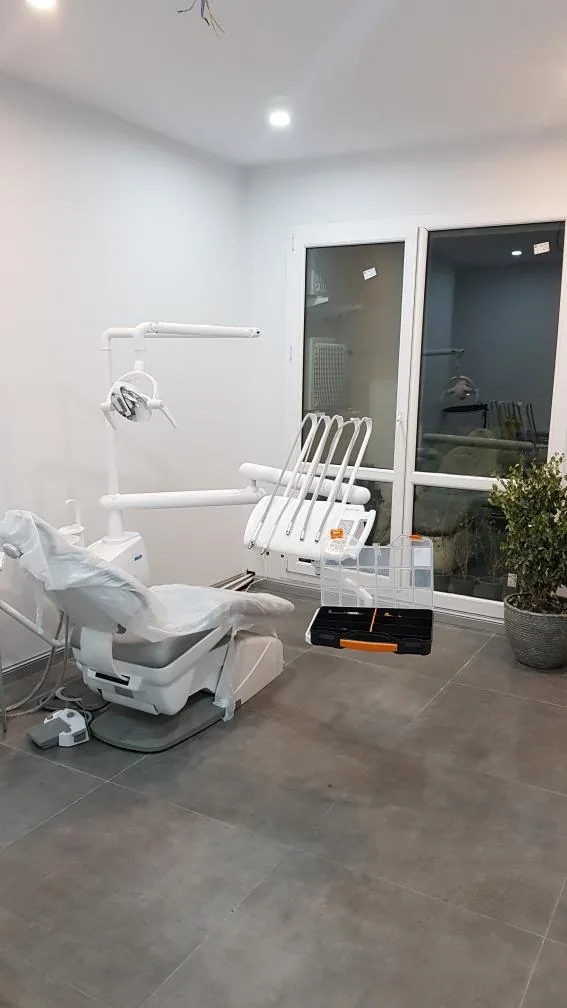 کلینیک دنداپزشکی دنتوپیا