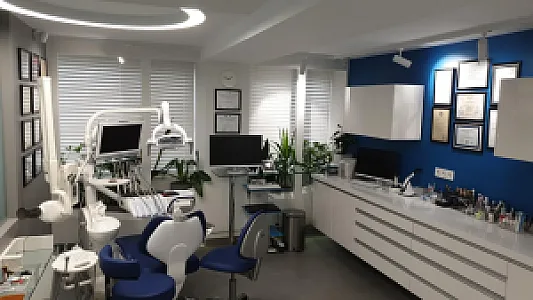 مطب دندانپزشکی فرسیا(دکتر علیرضا نوروزعلی)