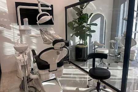 کلینیک دندانپزشکی یارا