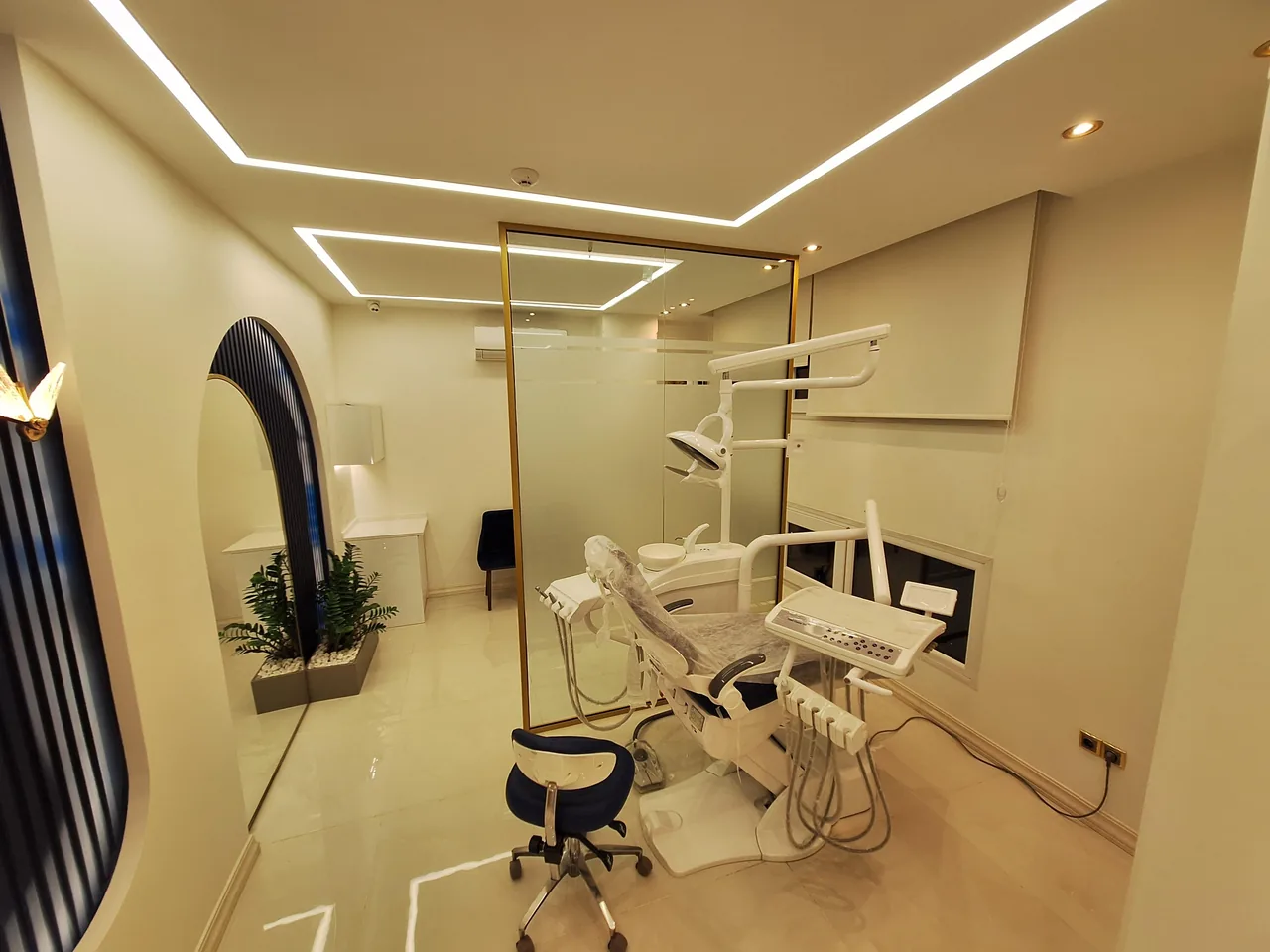دندانپزشکی تخصصی دکتر حاج حیدری