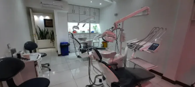 دندانپزشکی دکتر نامور