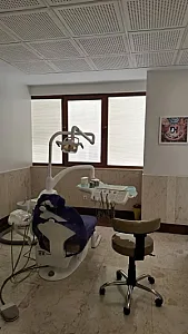کلینیک دندانپزشکی دالیز