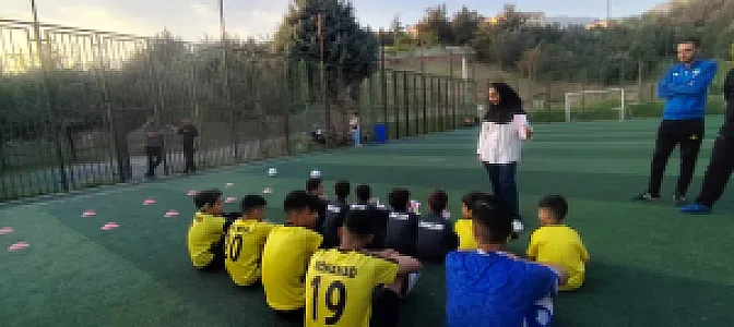 آکادمی فوتبال دو زبانه تیوان
