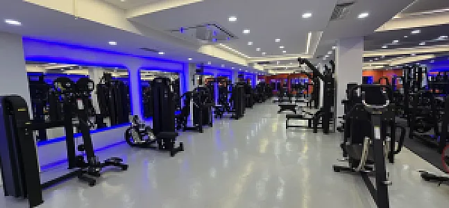 باشگاه بدنسازی روژانو