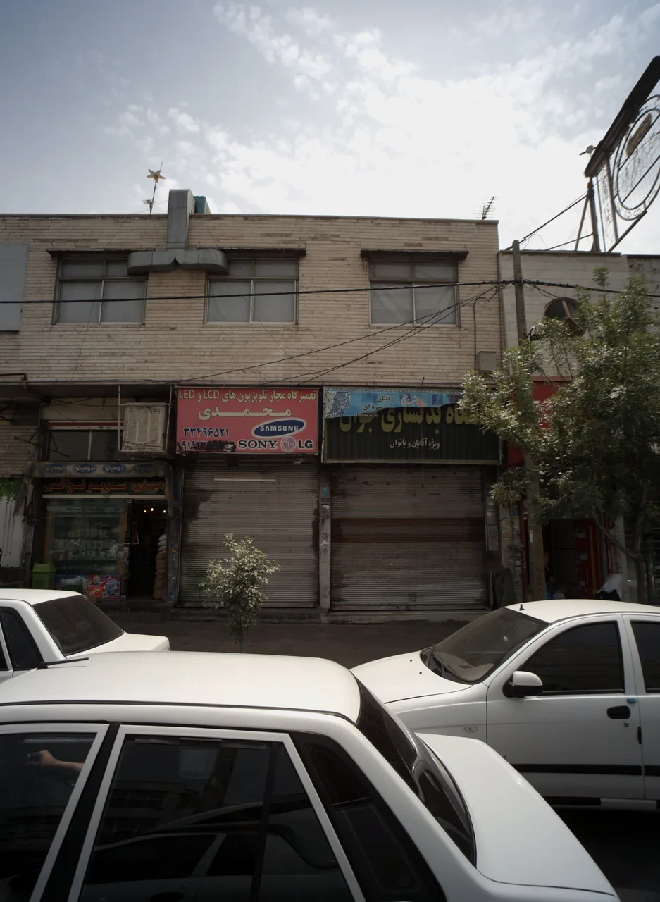 باشگاه بدنسازی جوان