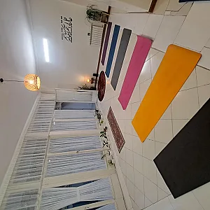 خانه یوگا ماه تاب
