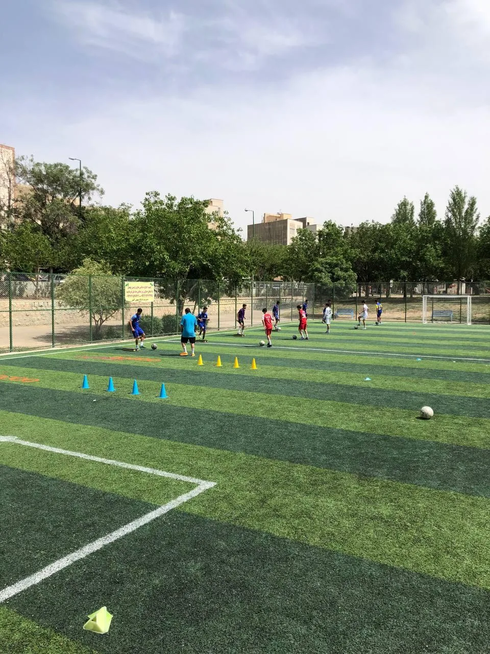 آکادمی فوتبال بهمن گستر - تصویر 3