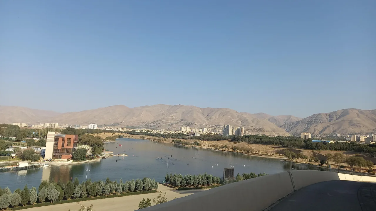 مجموعه فرهنگی ورزشی آزادی ورودی شرقی - تصویر 2