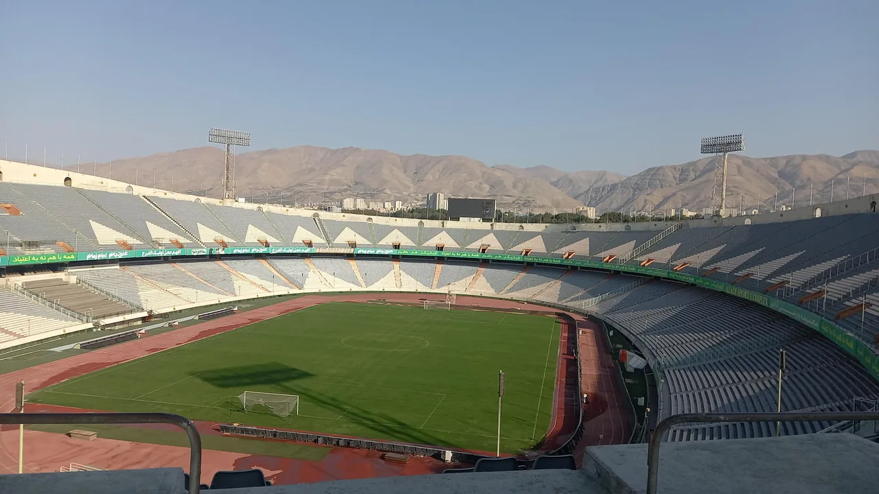 مجموعه فرهنگی ورزشی آزادی ورودی شرقی - تصویر 3
