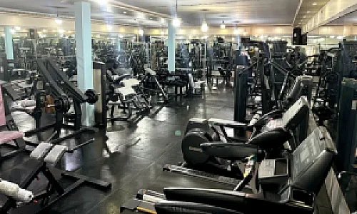 باشگاه پرورش اندام فرزام جنوب