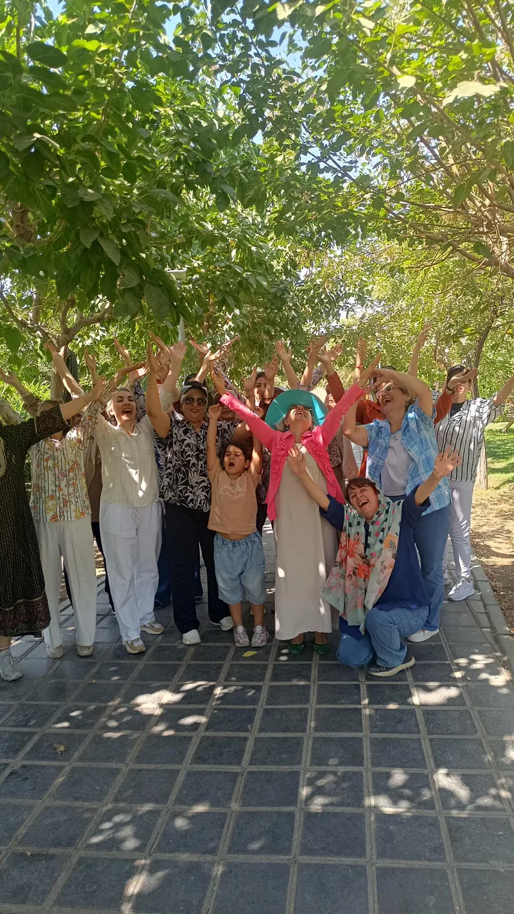 باشگاه خنده افسونگر