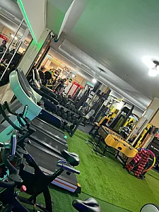 باشگاه بدنسازی فیت من