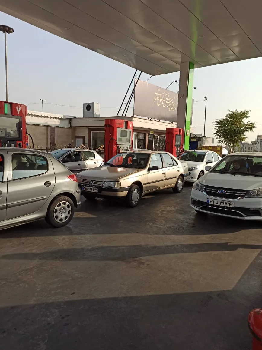 پمپ بنزین  شماره ۲۸۶ - تصویر 2