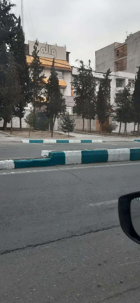 مدرسه واله متوسطه دوره اول دخترانه