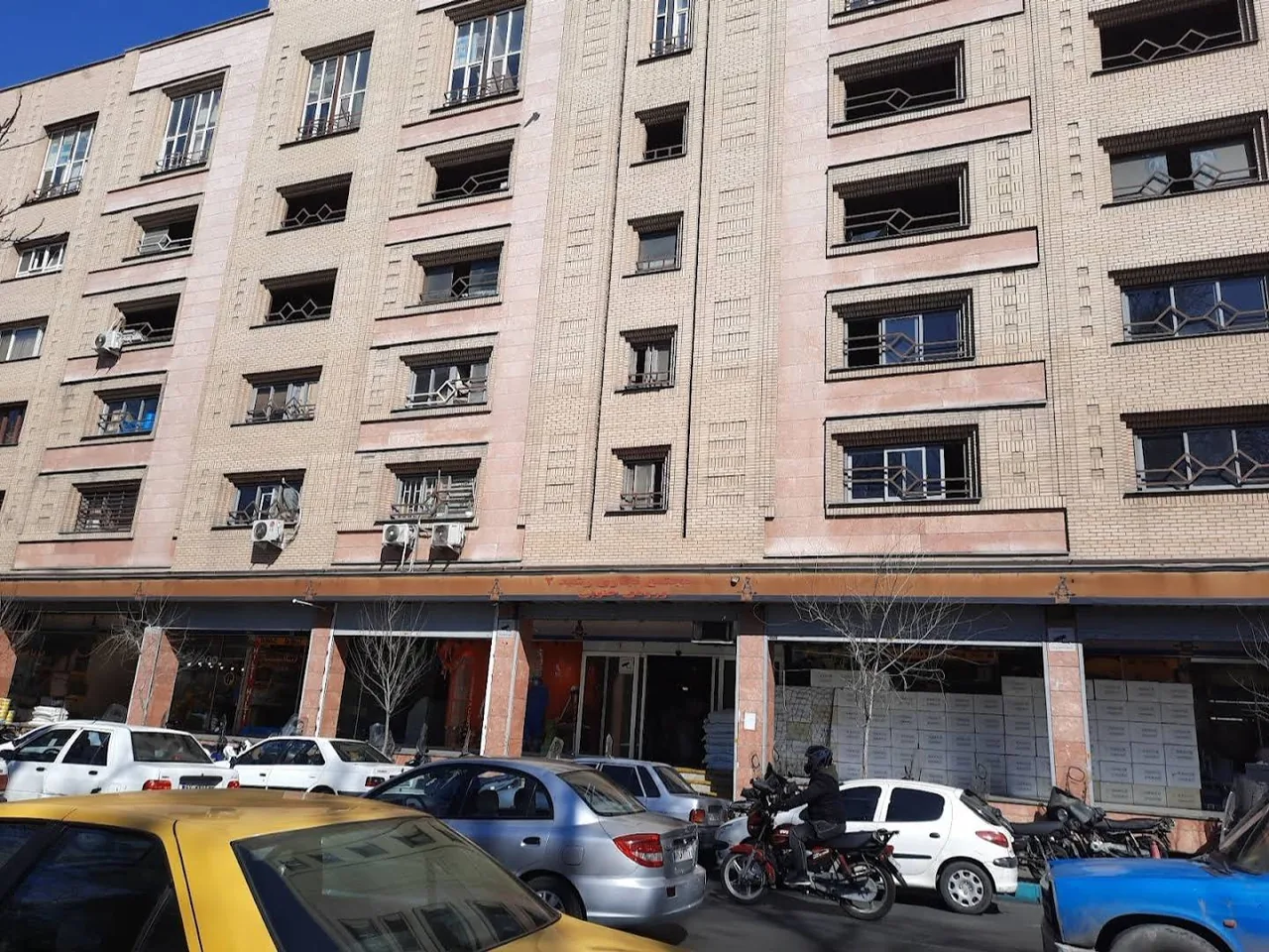 پارکینگ طبقاتی مجتمع تجاری رشید2