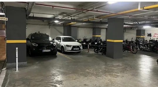 پارکینگ عمومی آزادگان تهرانپارس