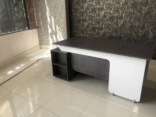 مبلمان اداری لوکس