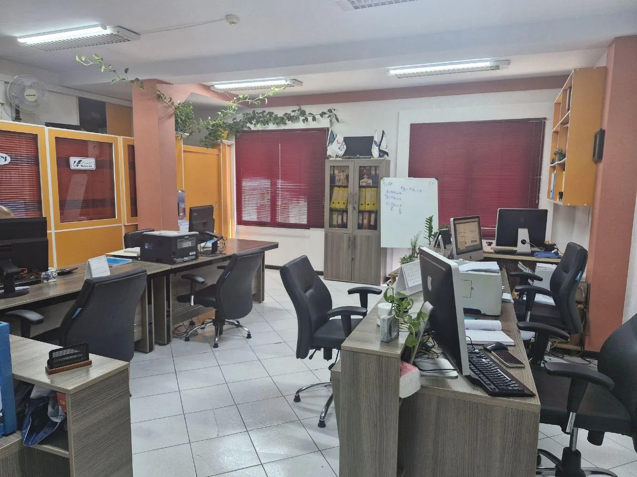 شرکت خدمات مسافرتی پرواز شاپرک بلورین