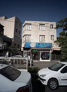 کافی نت و تعمیرات موبایل و رایانه سیگنال