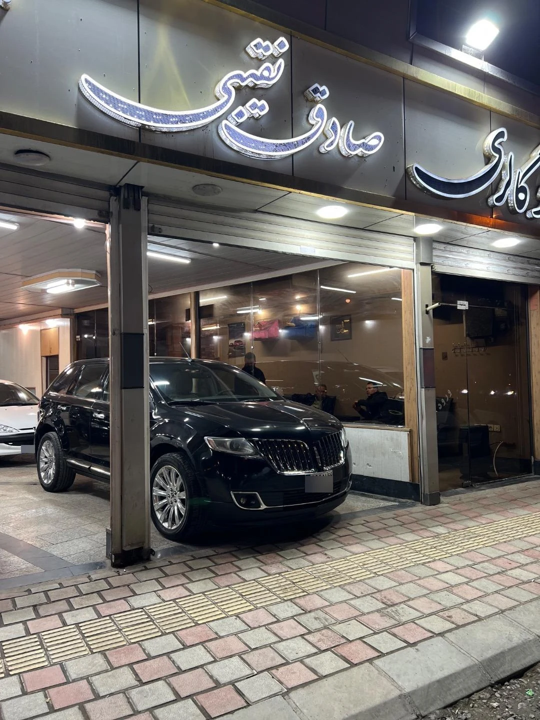 اتوگالری صادق نقیبی