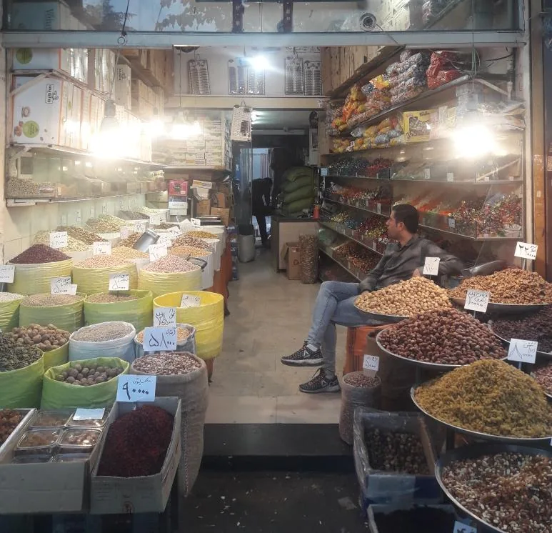 خشکبار تارخ