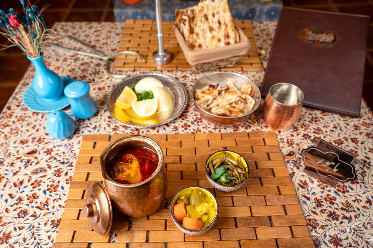 کافه رستوران سنتی عمارت مسینه - تصویر 3