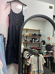فروشگاه پوشاک راحتی زنانه و بچگانه طرفه