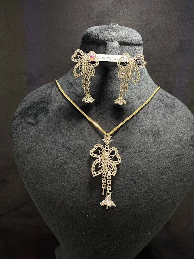 جواهرسازی میثم خواجویی