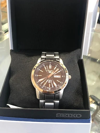 گالری گنجینه ساعت (لوکس واچ) - ساعت فروشی در تبریز