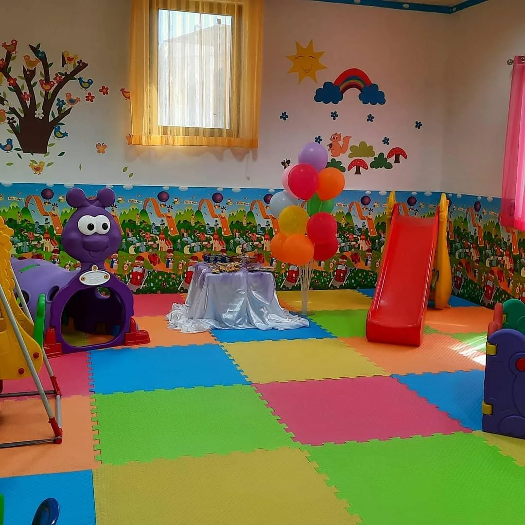 مهدکودک وپیش دبستانی عمارت رنگارنگ