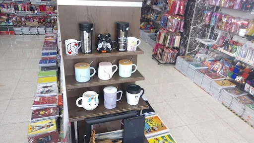 کتابفروشی سالک - تصویر 5