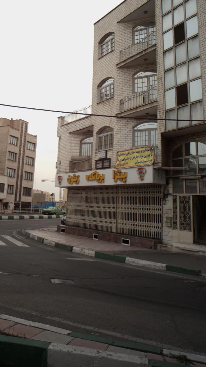 فست فود بمب مهران - تصویر 4