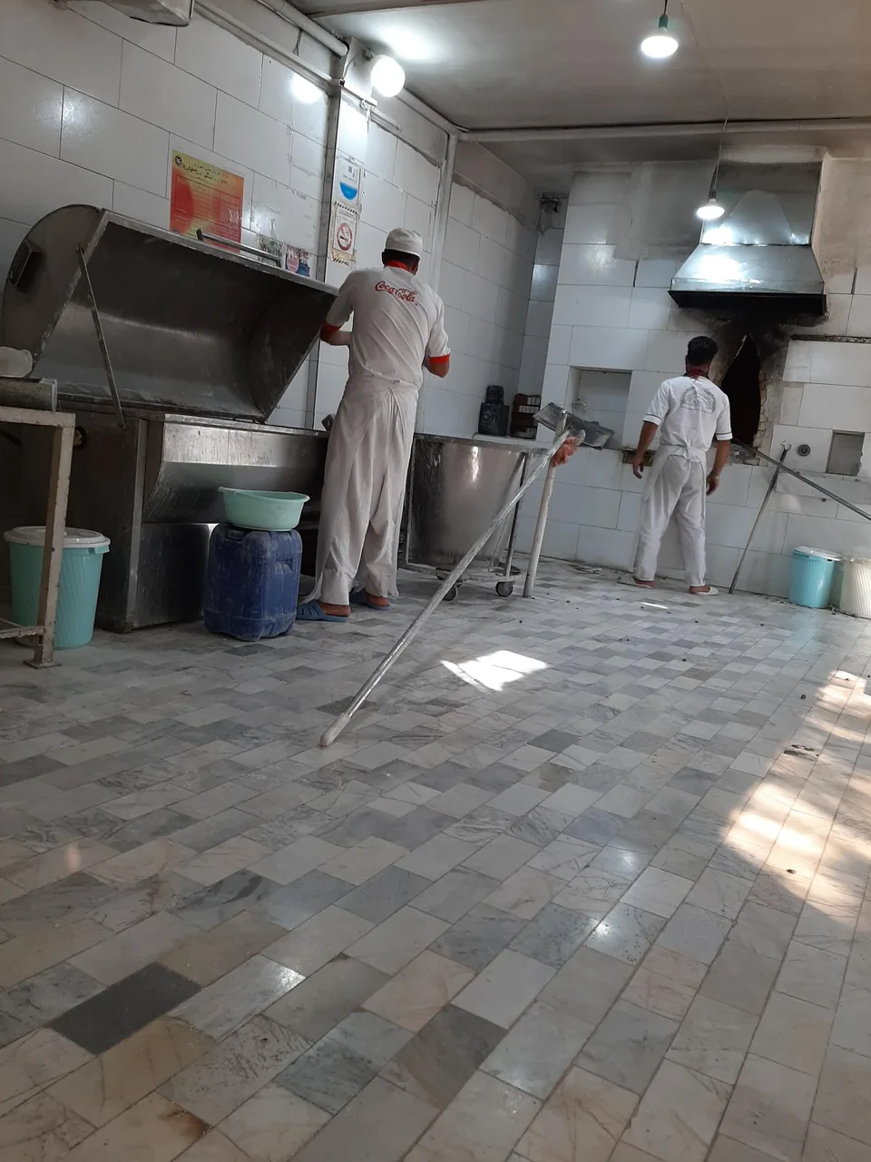 نانوایی سنگکی شهر ری