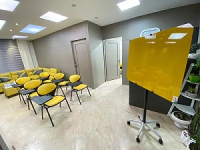 روانشناس کودک و نوجوان آزاده میرزانیا