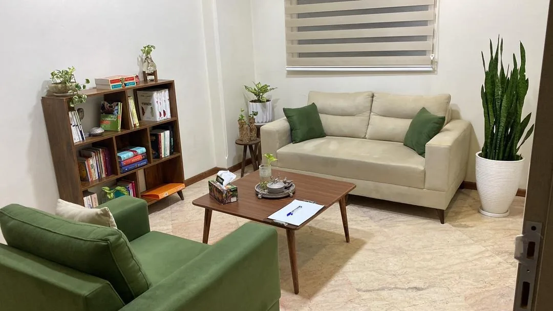 روانشناس کودک و نوجوان آزاده میرزانیا - تصویر 2