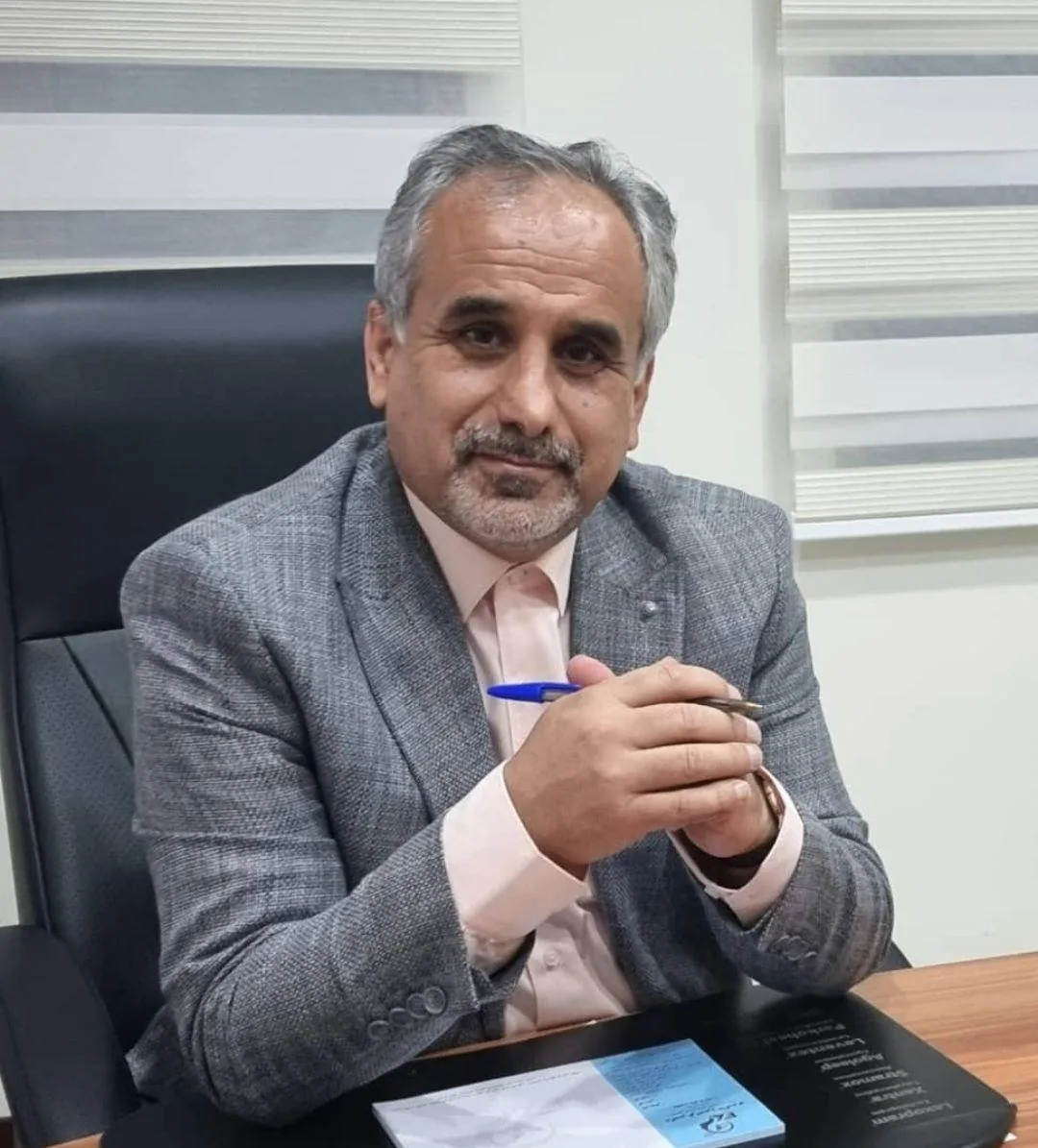 دکتر روانپزشک فرامرز ذاکری