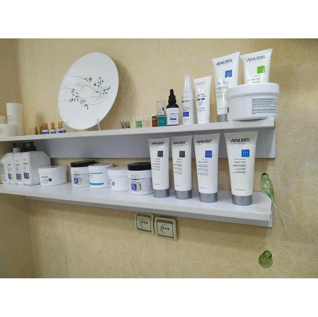 پاکسازی پوست و فیشیال با نیایش اسکین - تصویر 2