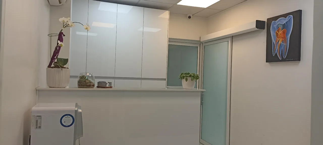 دندانپزشکی دکتر آرزو معزی