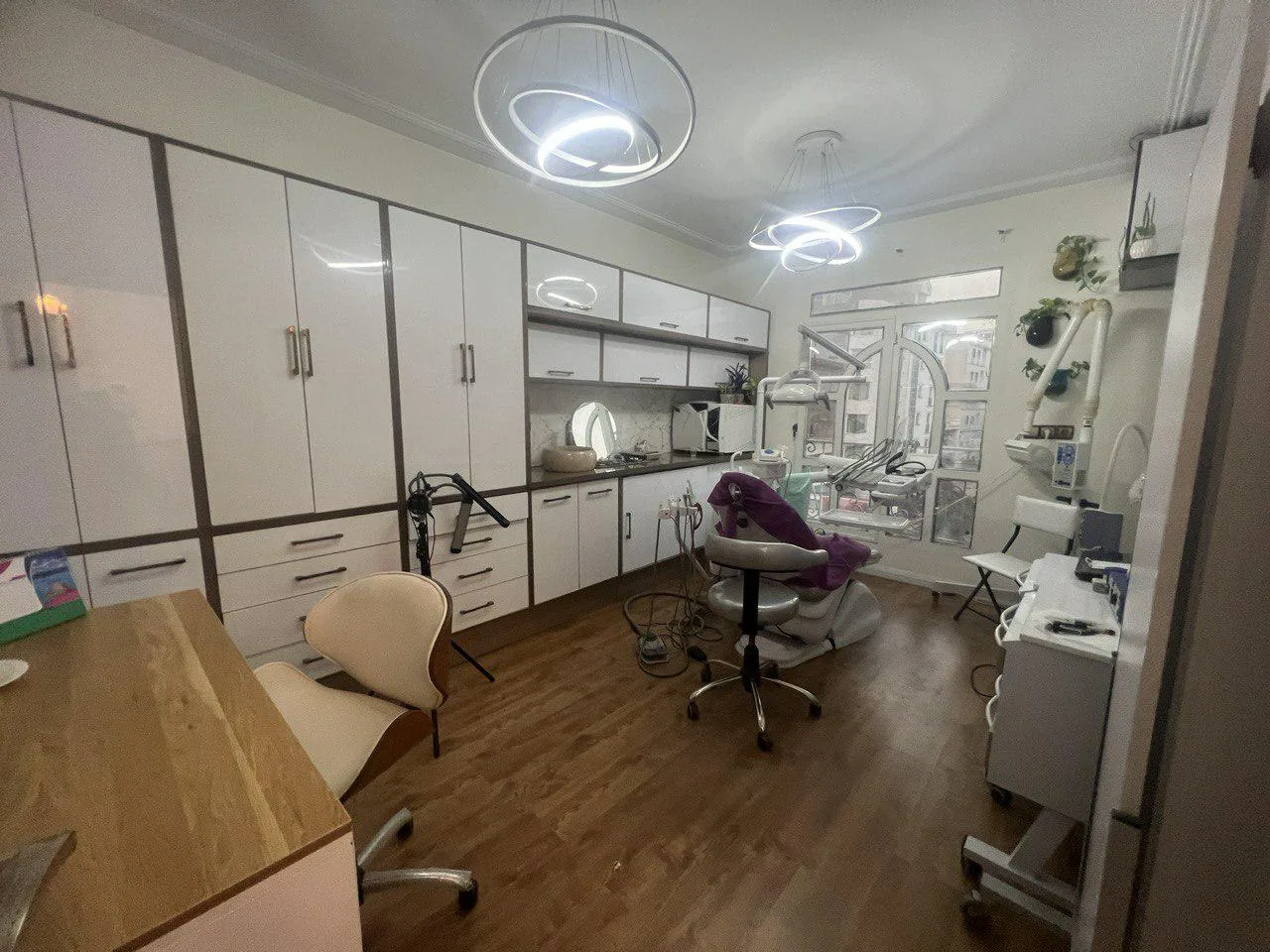 مطب دندانپزشکی دکتر پریسا تیموری - تصویر 2