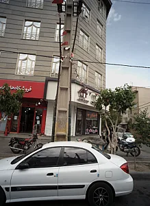 مشاورین املاک ۱۲۱