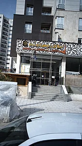 مشاورین املاک جهان نما