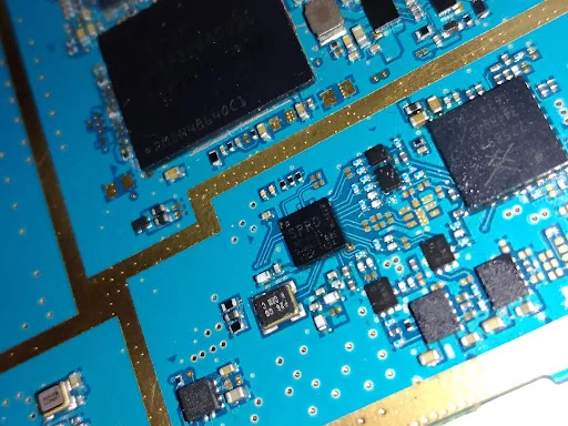 تعمیرات موبایل دیتا