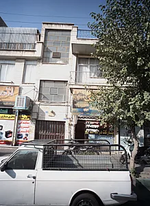 مشاور املاک تک