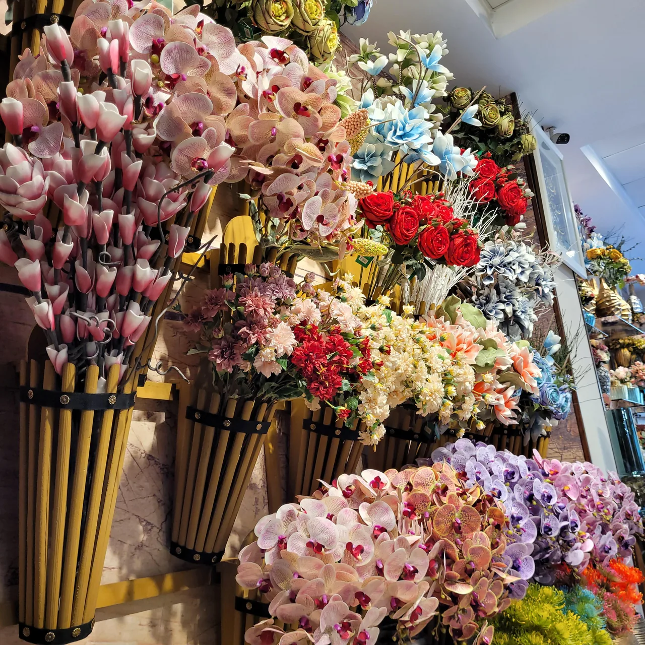 گالری معین - تصویر 3